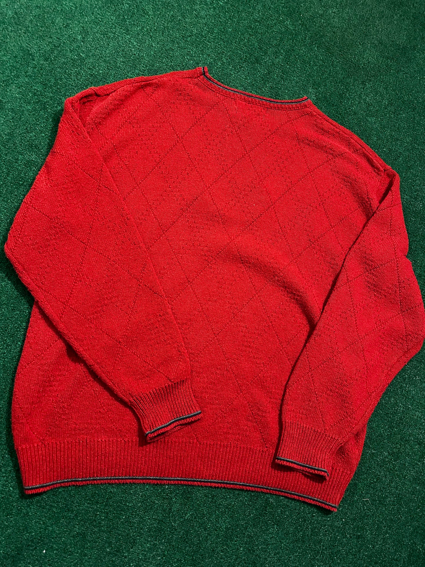Vintage Pinnacle Pullover